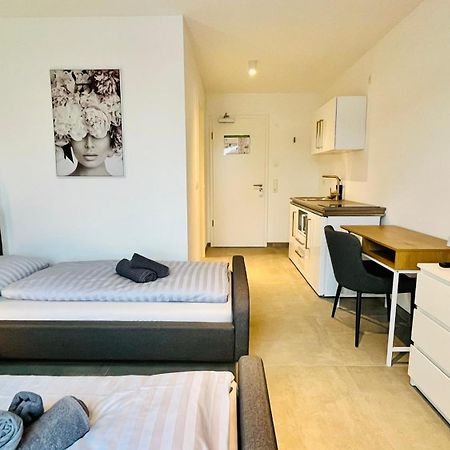 Livingboxx Karlsruhe - Messe I Neuwertige Apartments Mit Kueche 赖因斯特滕 外观 照片