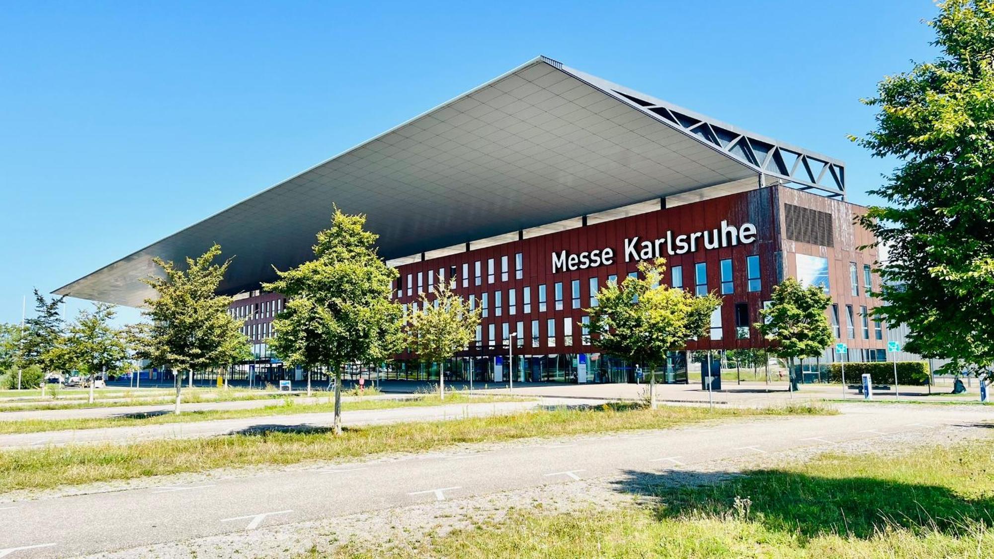 Livingboxx Karlsruhe - Messe I Neuwertige Apartments Mit Kueche 赖因斯特滕 外观 照片